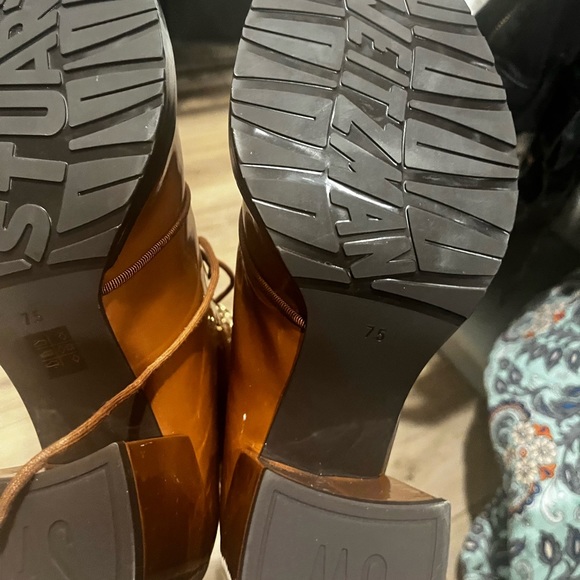 Stuart Weitzman Cassey Bootie - Picture 5 of 6